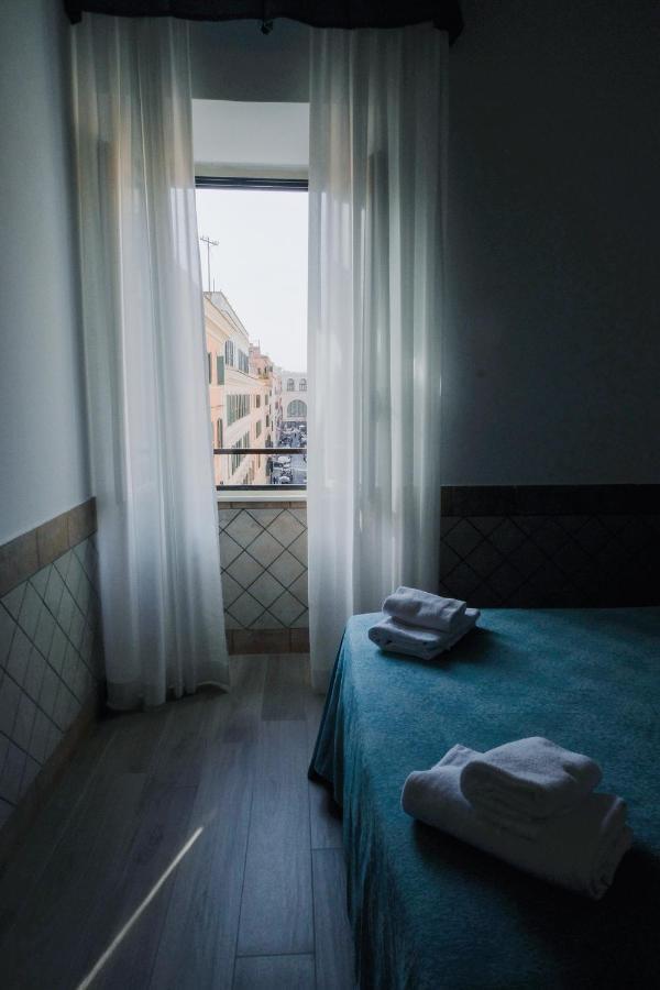 Camera Matrimoniale con Bagno Privato